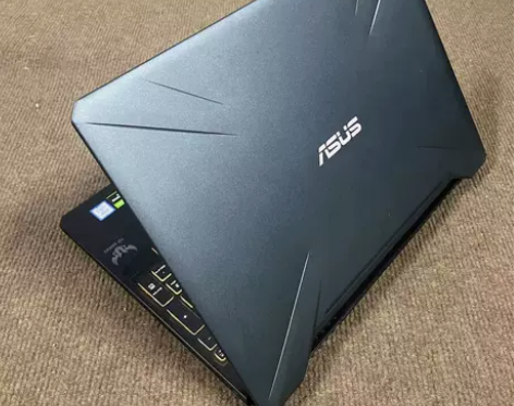 华硕1650飞行堡垒7二手笔记本游戏本I7...