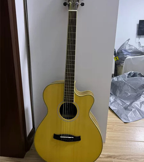 吉他 无损 基本全新 有吉他包 自提 感兴...