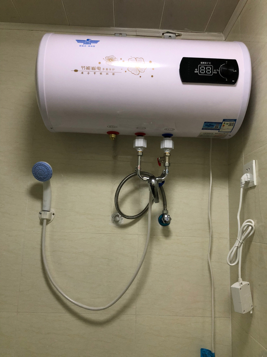 热水器,新安装只用过一星期。