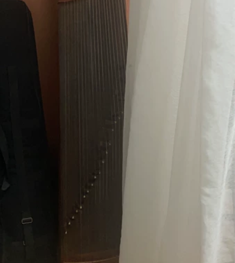 出两把二手古筝，都是自用的，想换更好一点的...