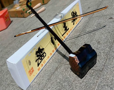 全新苏州二胡，未开封，仅自提，包邮的话要付...
