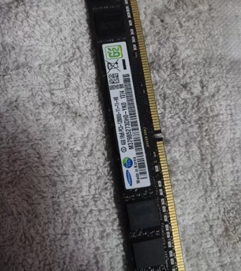 DDR3～4G内存条～1600三星牌子。自...