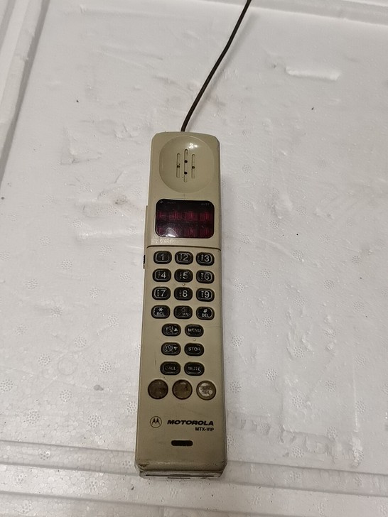 大哥大摩托罗拉