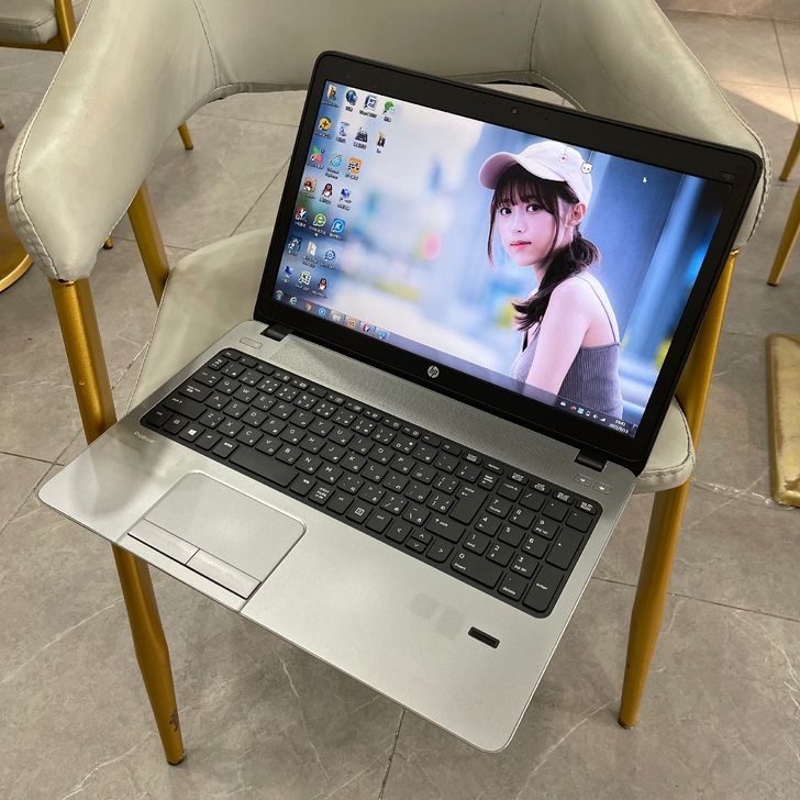 九成新 惠普 笔记本电脑  女生自用  游...