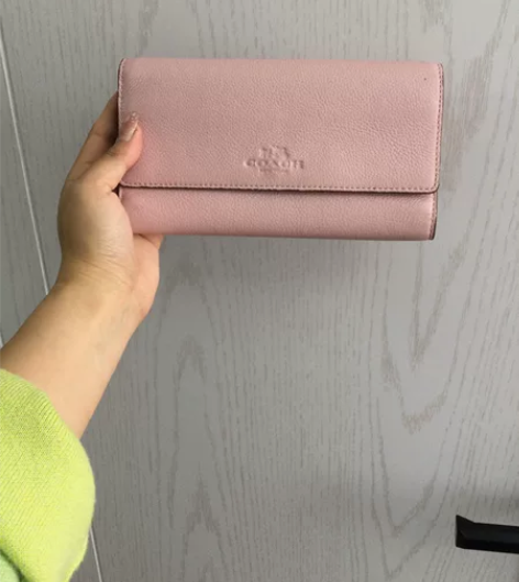 正版闲置蔻驰女士钱包 闲置白菜价出 介绍说...