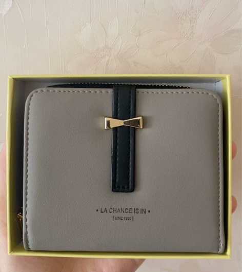 全新韩版女士钱包 有包装 感兴趣的话点“我...