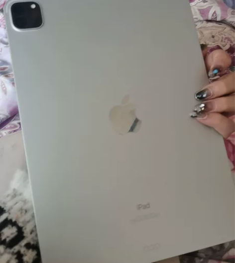 iPad Pro 128g 最新版，几乎全...