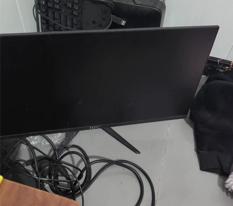 外星人台式电脑，搬家没地方放，出售一切正常...