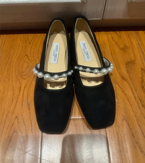 全新单鞋女，磨砂皮，38码，拍后不退货 感...