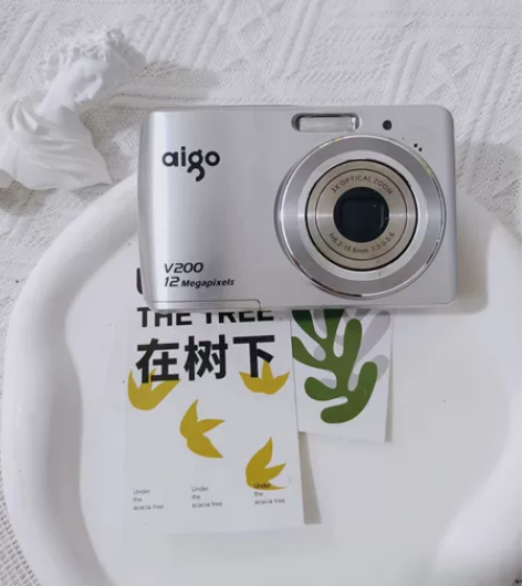 爱国者v200 像素:1200万 3倍光...