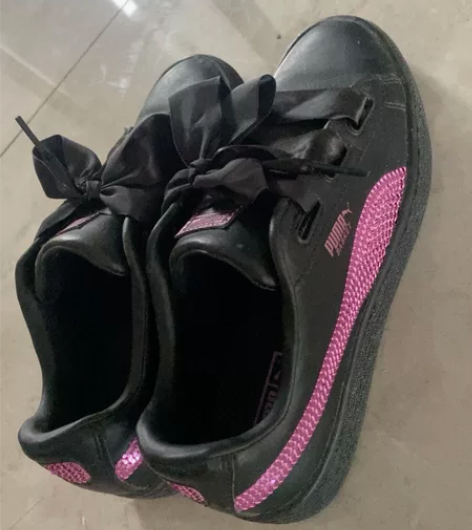 彪马女板鞋，就穿过两三次，几乎全新，除偏远...