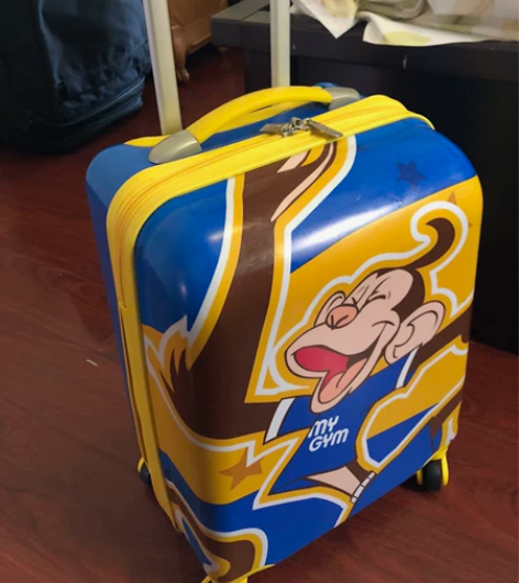 美吉姆儿童旅行箱，报课送的，一直闲置，需要...