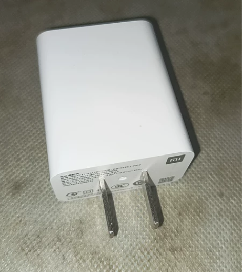 小米手机原装充电器，正品，赠送安卓充电线一...