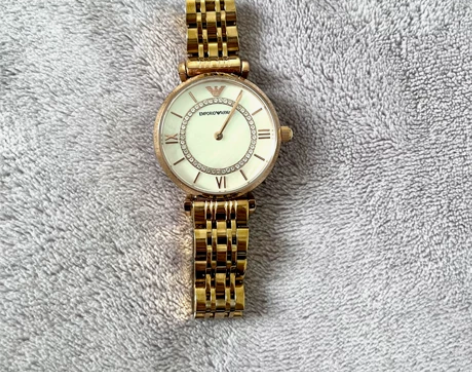 Emporio amani手表 型号AR1...