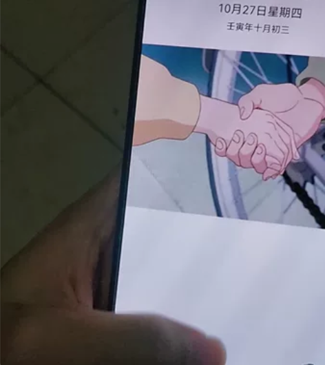 华为mate30 5G版，除了后壳有磨损及...