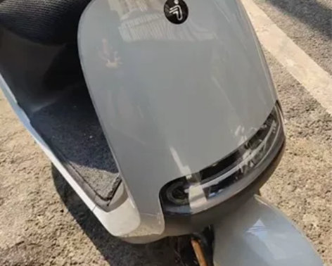 九号200p出，空车，没有电池。。200p...