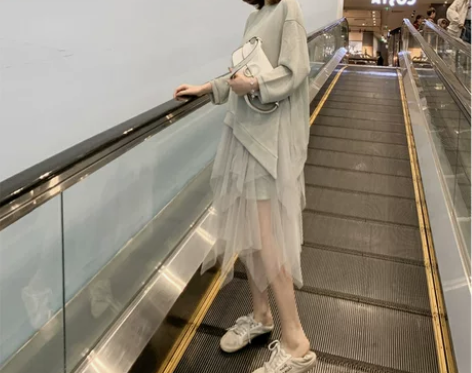 2022年春夏装新款设计感港风套装女复古c...
