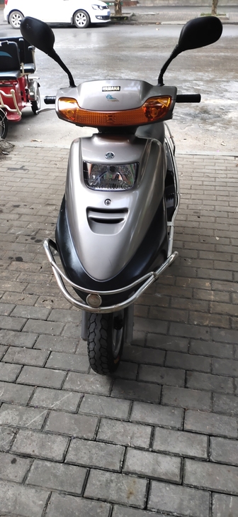 渍鹰雅马哈125踏板摩托车，125CC排量...