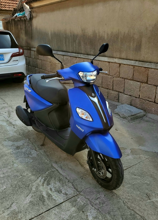 雅马哈 巧格i125 电喷 踏板摩托车 晶...