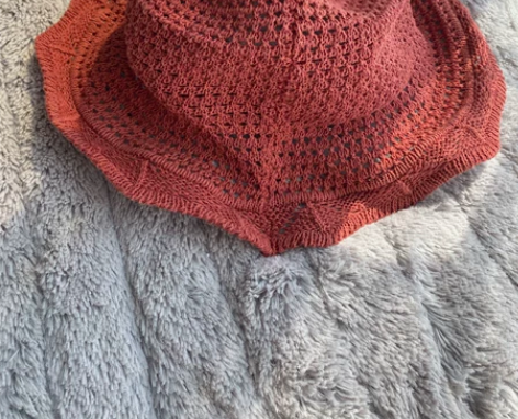 防晒镂空草帽，全新，低价转 感兴趣的话点“...