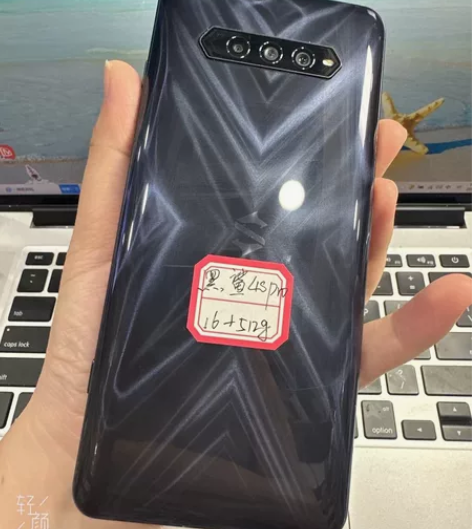 黑鲨4spro，16+512g，外观如图有...