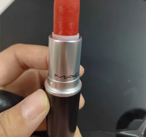 MAC口红 chill小辣椒 本人从美国带...