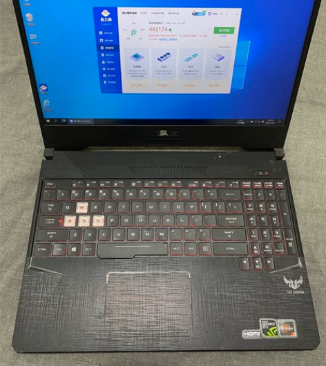 华硕飞行堡垒性能游戏本 R5 3550H ...
