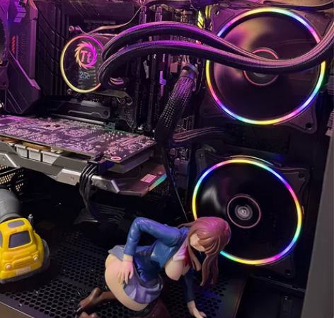 3个爱国者机箱风扇！ 爱国者冰魄彩虹V1机...