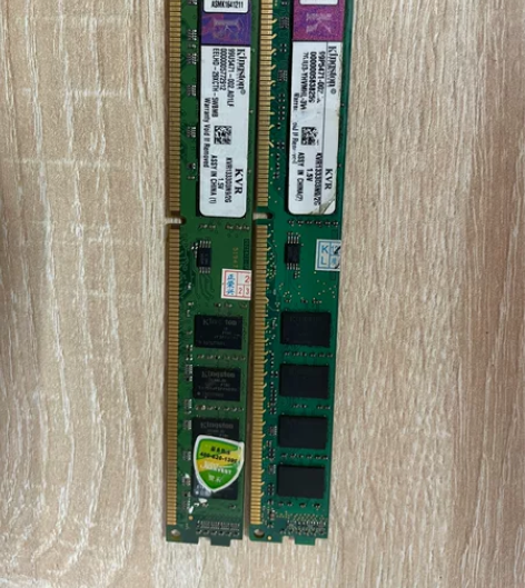 金士顿内存条2GB3代1333两条打包包邮...