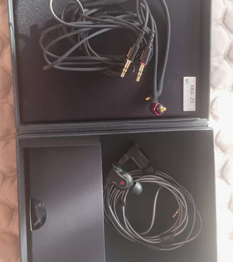 Sony/索尼 XBA-Z5 8新 耳机通...