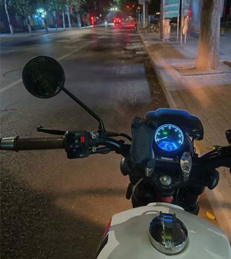 出售19年复古摩托车，阿瑞斯摩托车250排...