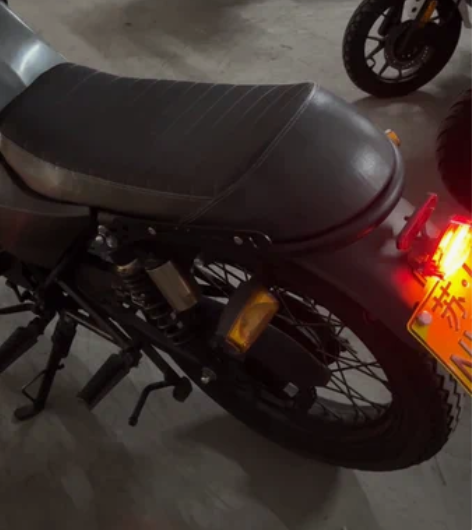 BMW款宗申复古街车150cc排量，130...