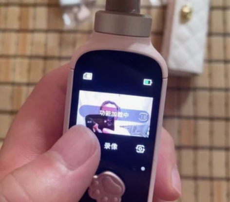 橙影猫爪特别版vlog相机，只用过一次拍摄...