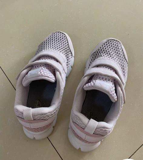 安踏女童鞋，夏款，9成新，32码，内长20...