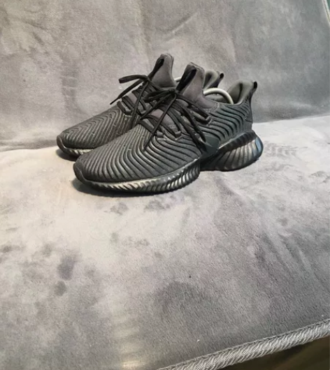 Adidas 休闲运动鞋男鞋正品42码二手...