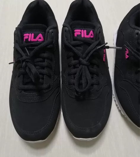 斐乐女大童阿甘复古运动鞋春秋款，全新孤品特...