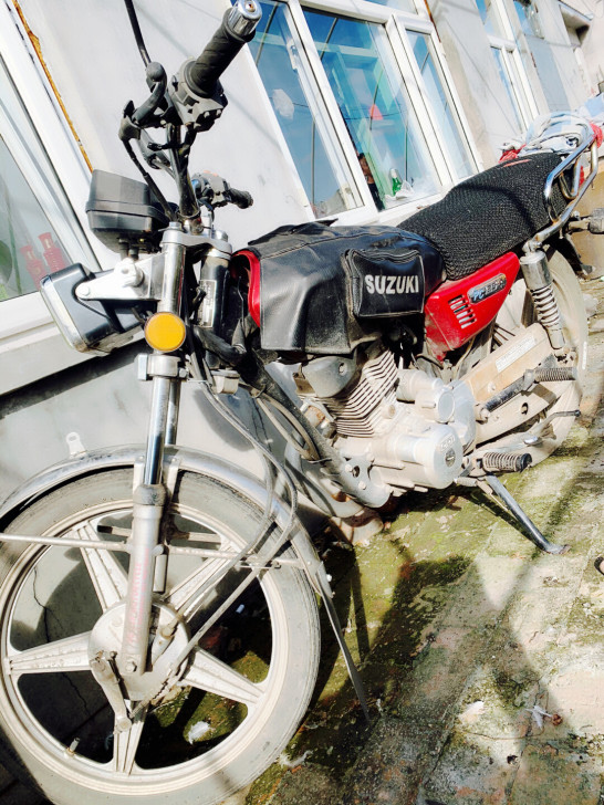 出卖闲置鹏城125摩托车，机器巅峰状态6千...