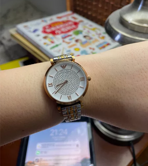 阿玛尼满天星手表，没电了，买了很久了18年...
