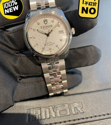 帝舵骏珏系列钢带自动机械腕表M55000，...