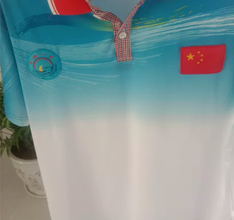 长垣一中的校服，由于特殊原因，儿子一天退学...