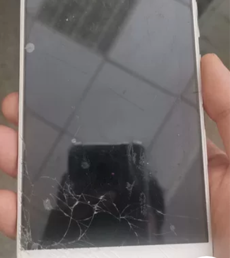 小米max 3+32外屏爆，内屏显示正常，...