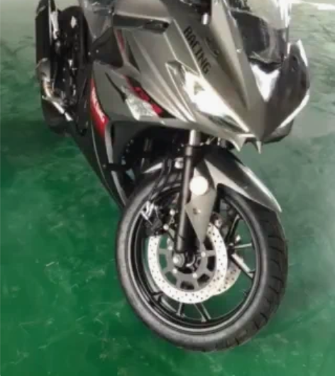 全新V6摩托车，以上好牌子。全新不超30公...