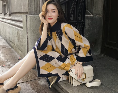 ?针织连衣裙2022春秋新款法式复古轻熟风...