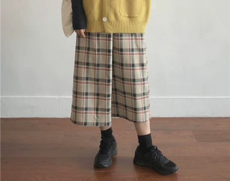 【全新】奶茶红格不规则半身裙中长款A字裙 ...