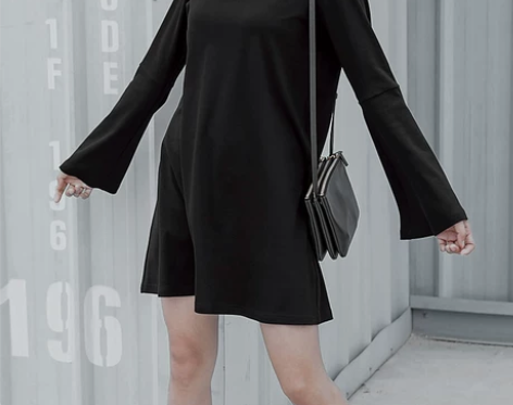 1313 喇叭袖连衣裙 极简风百搭春夏黑色...