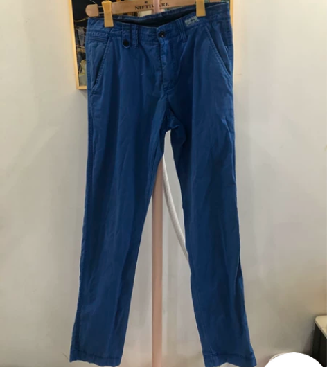 闲置男士休闲裤 腰围78裤长107 后面有...