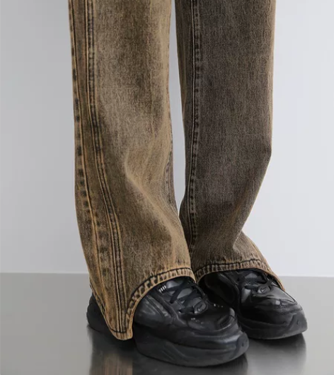 弧形设计感直筒牛仔裤女秋冬新款高腰宽松显瘦...