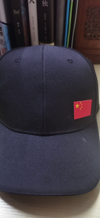 安踏王一博同款帽子，戴1次就没戴了，晋江安...
