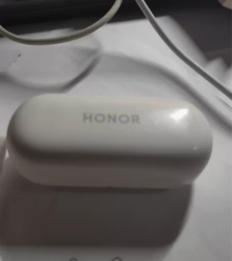 荣耀flypods3 自用一年左右