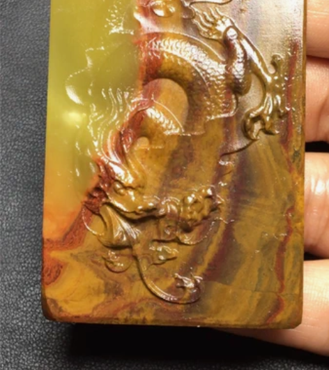 玉雕工作室倒闭了，和田玉赔钱出，黄口料龙牌...